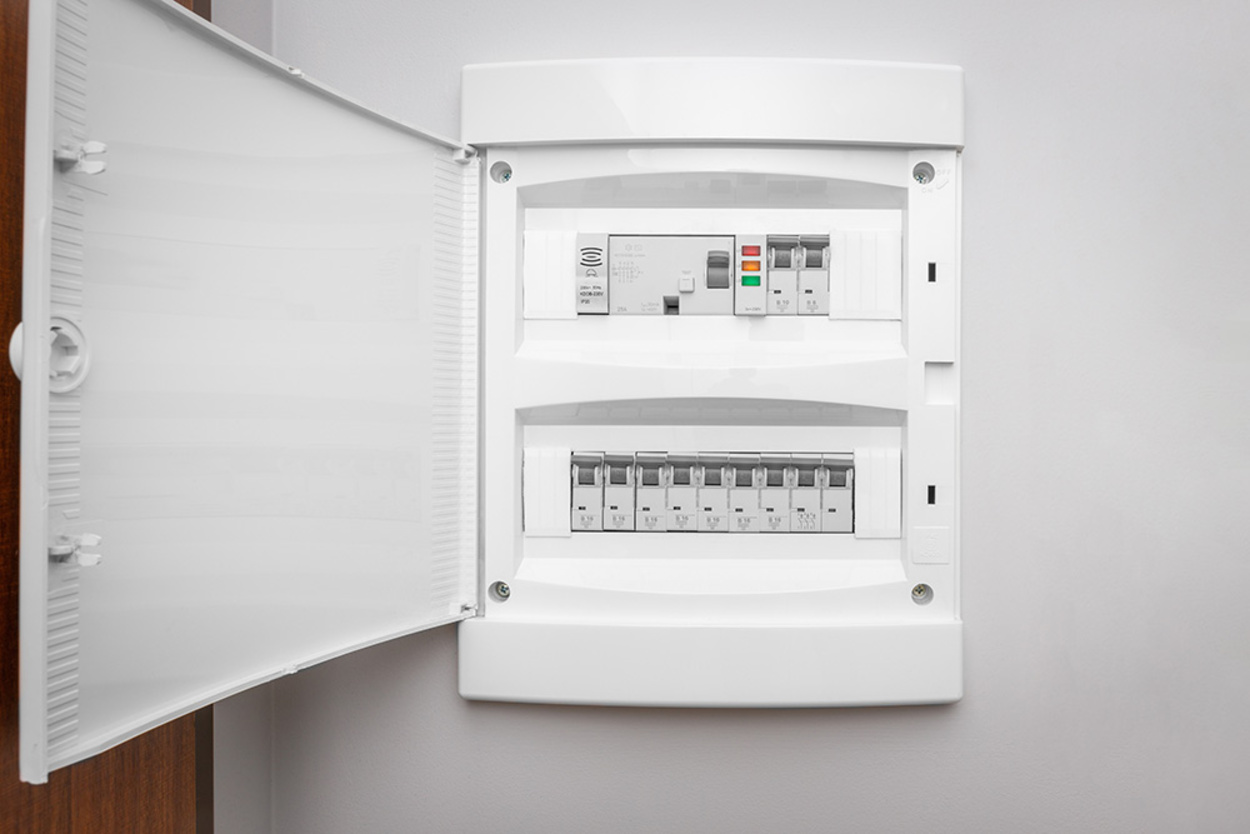 Über­spannungs­schutz bei Elektroprojekt Ertl in Schwandorf