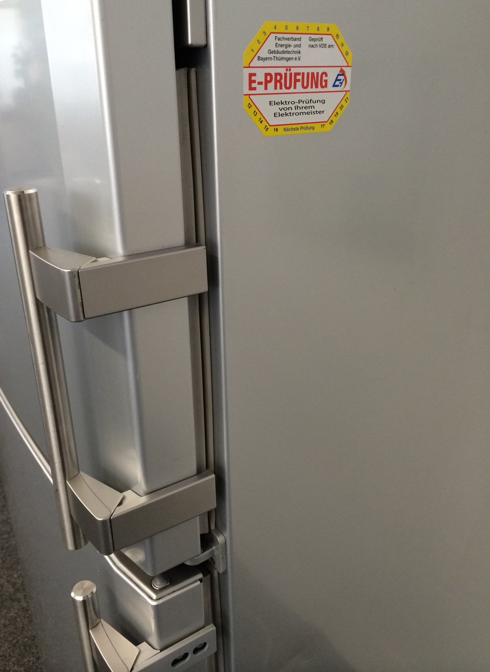 Bild E Pruefung m bei Elektroprojekt Ertl in Schwandorf